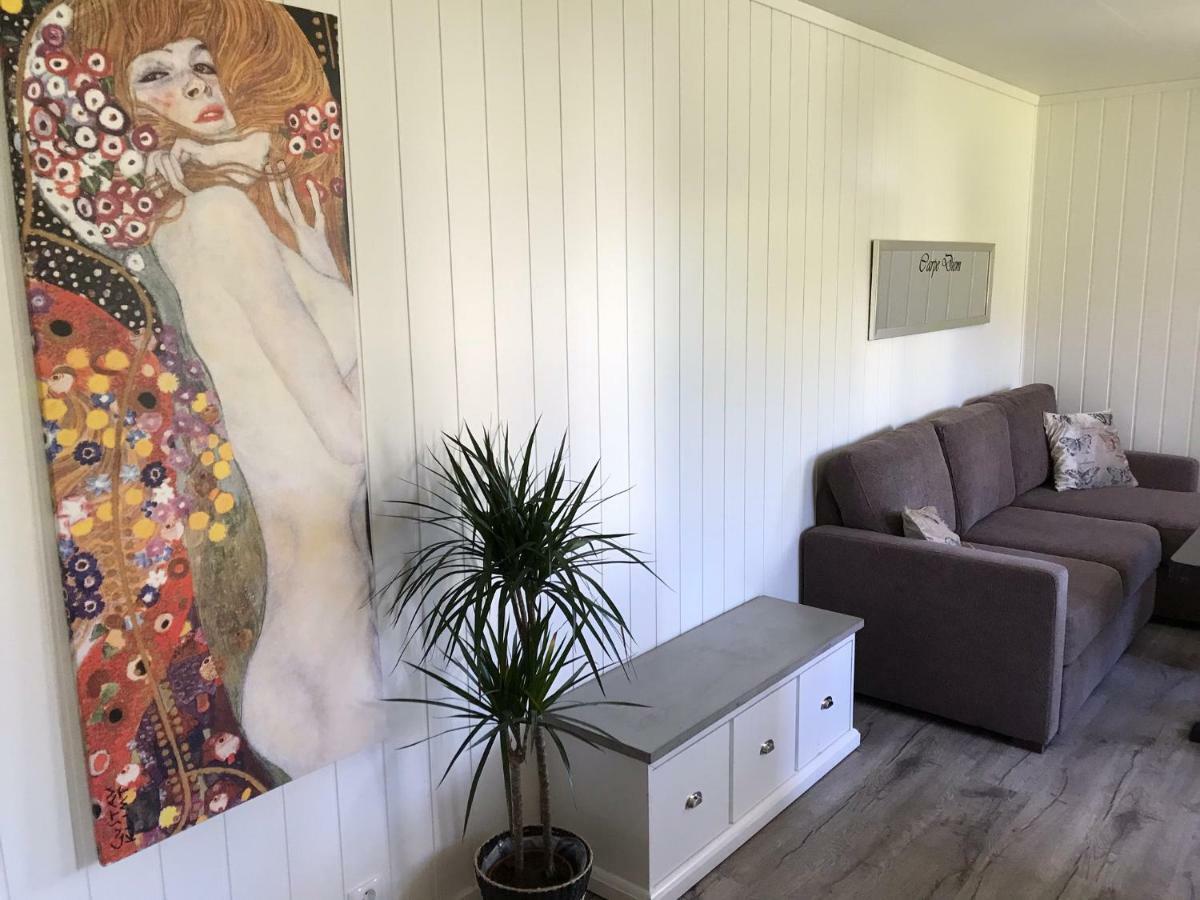 Apartamento Ola Bua Near The Atlantic Road Lyngstad Exterior foto