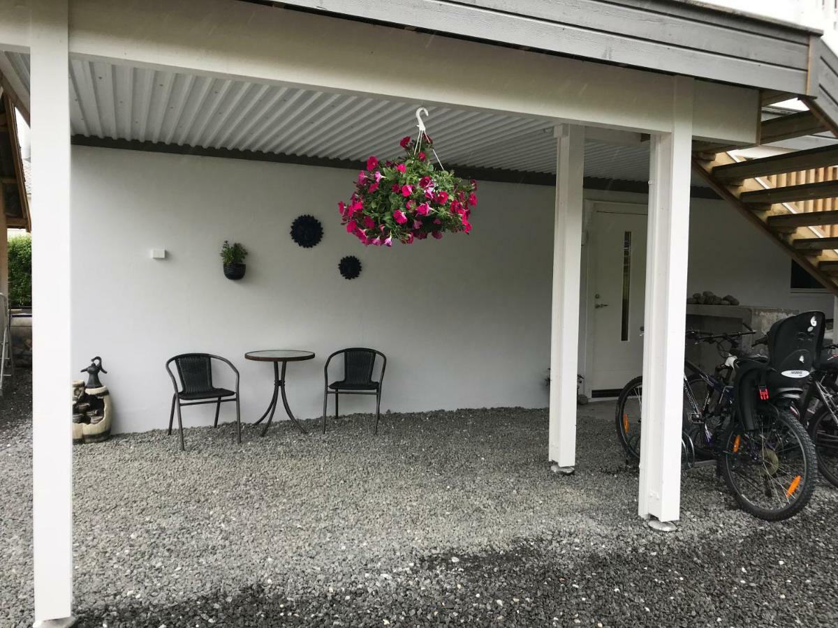 Apartamento Ola Bua Near The Atlantic Road Lyngstad Exterior foto