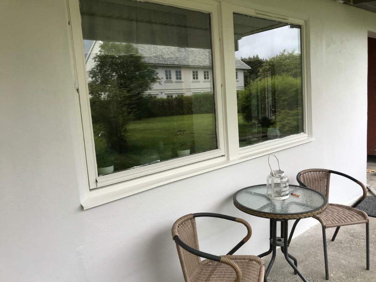 Apartamento Ola Bua Near The Atlantic Road Lyngstad Exterior foto