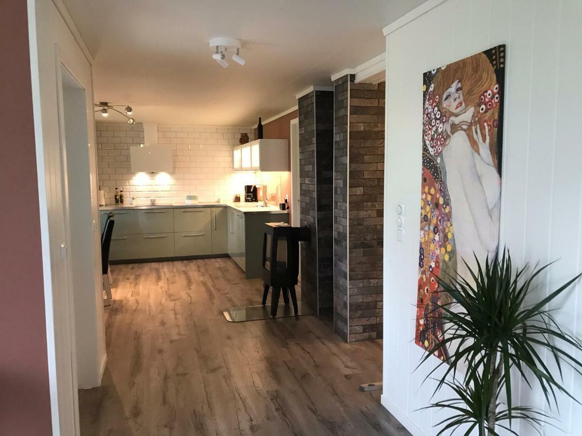 Apartamento Ola Bua Near The Atlantic Road Lyngstad Exterior foto