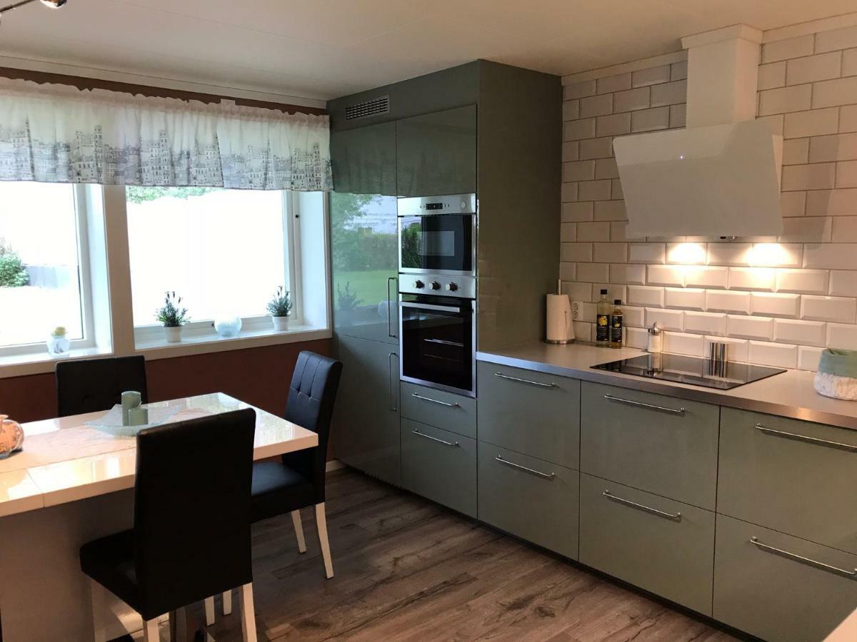 Apartamento Ola Bua Near The Atlantic Road Lyngstad Exterior foto