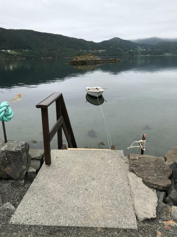Apartamento Ola Bua Near The Atlantic Road Lyngstad Exterior foto
